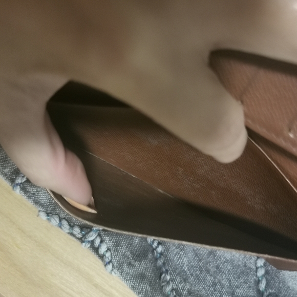 (sold off pm)100% Authentic LV Long Wallet - Picture 8 of 14